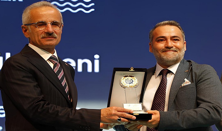 Mersin Uluslararası Limanı'na "En Çok Yük Elleçleyen Liman Tesisi" Ödülü